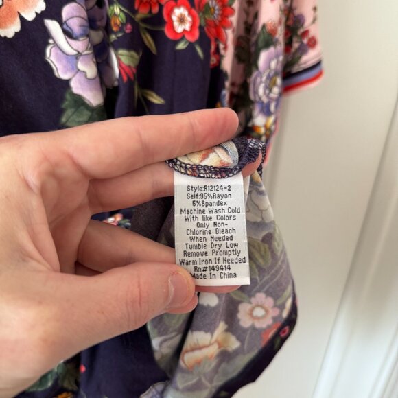 Johnny Was THE JANIE FAVORITE RAGLAN TEE‑ ELSA Size Medium Color Purple Pink - Picture 3 of 4